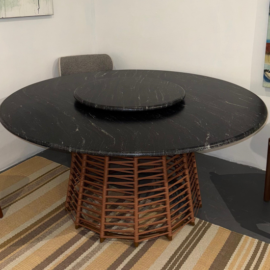Mesa de Jantar Saint Tropez em Pedra